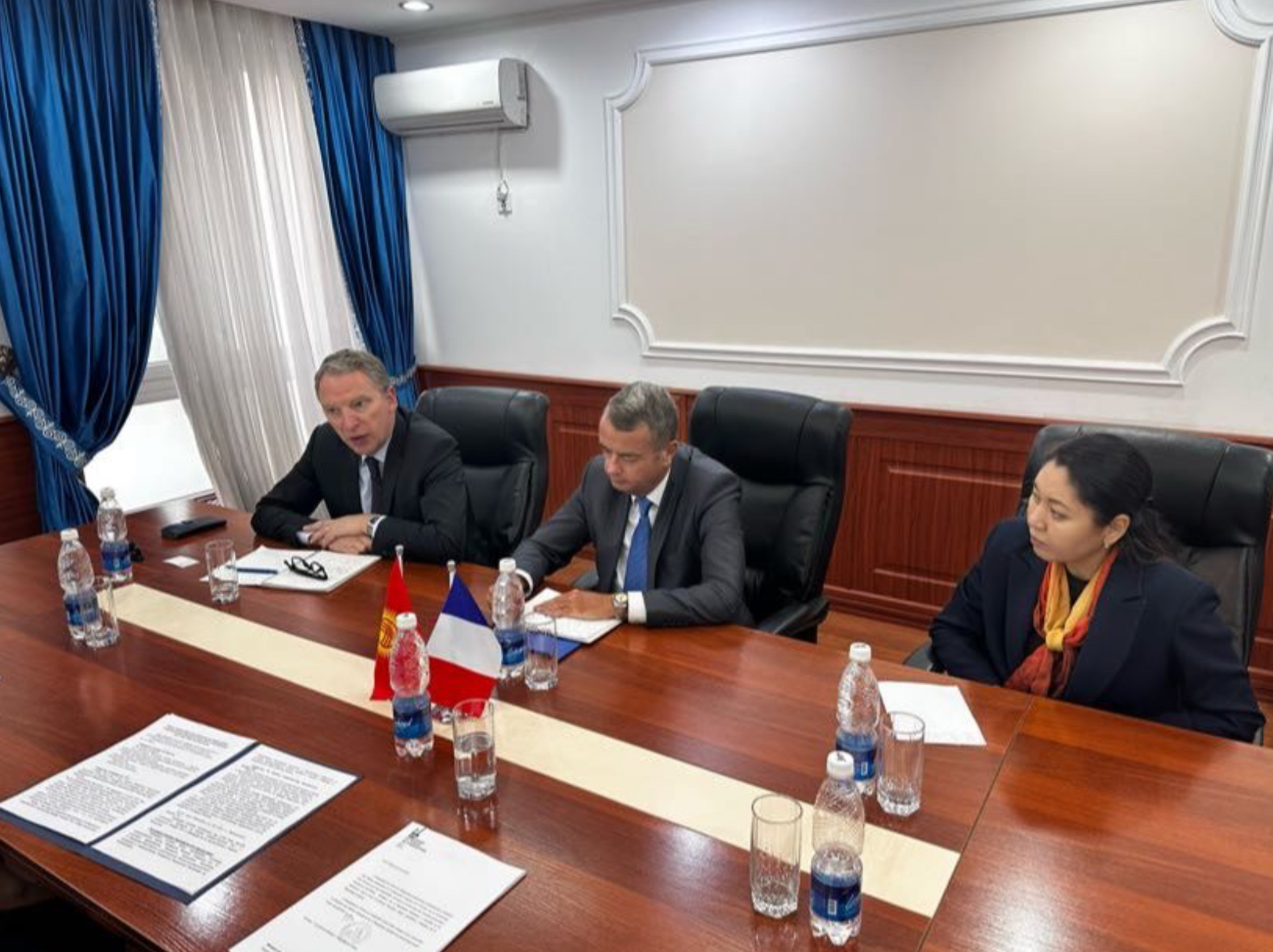 Kyrgyzstan and France forge energy partnership: EDF meeting signals new era of cooperation 